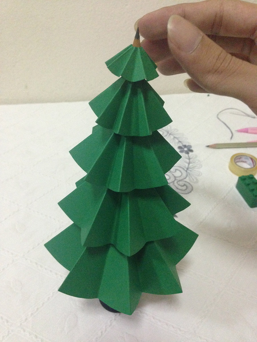 christmas tree paper11
