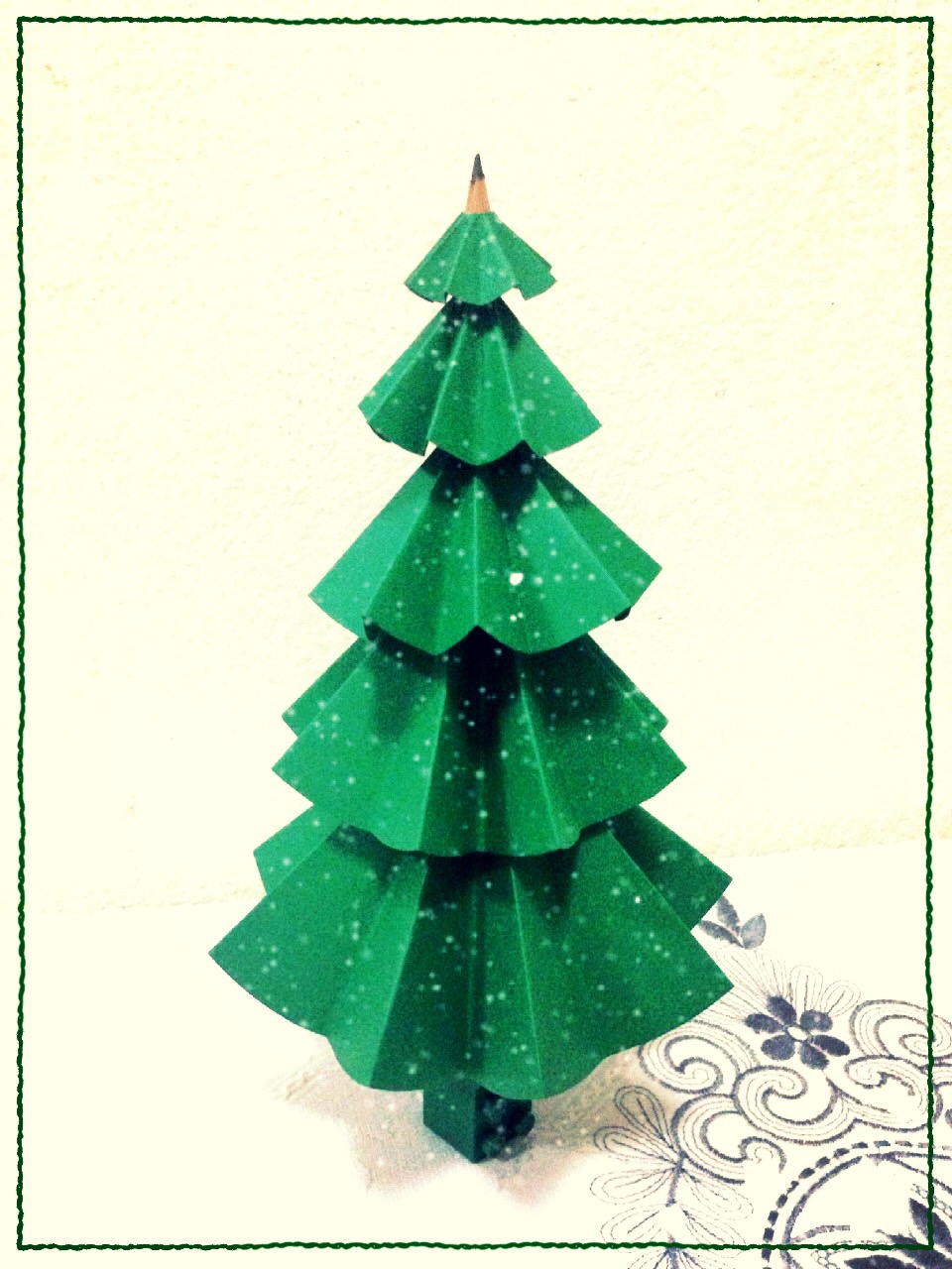 christmas tree paper14