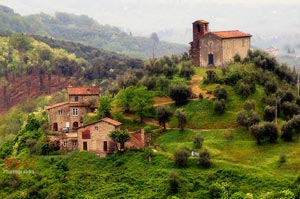 Tuscany photo by Bareo