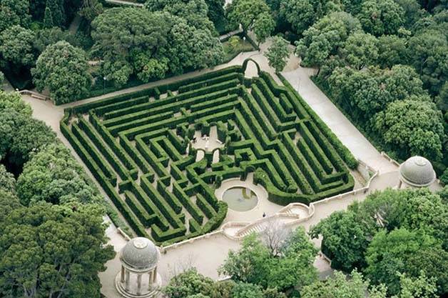 Labyrinth Park of Horta เขาวงกต อุทยานฮอร์ทา
