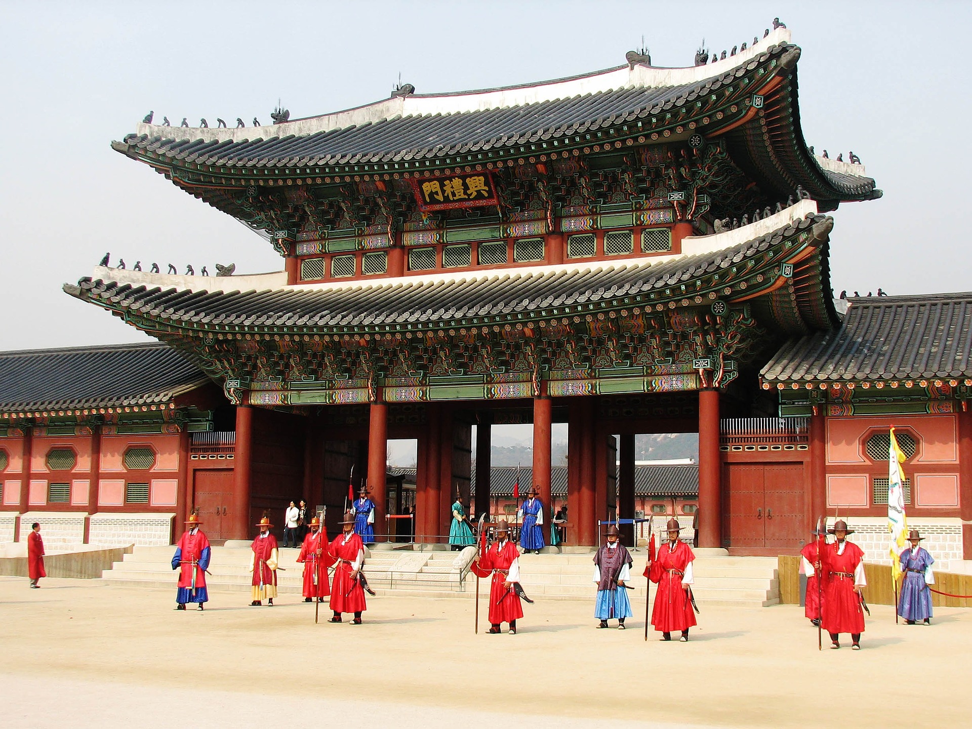 ศิลปะสไตล์เกาหลี Dancheong พระราชวังเคียงบก