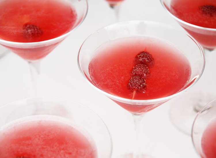 เครื่องดื่ม Cran-Raspberry Martini